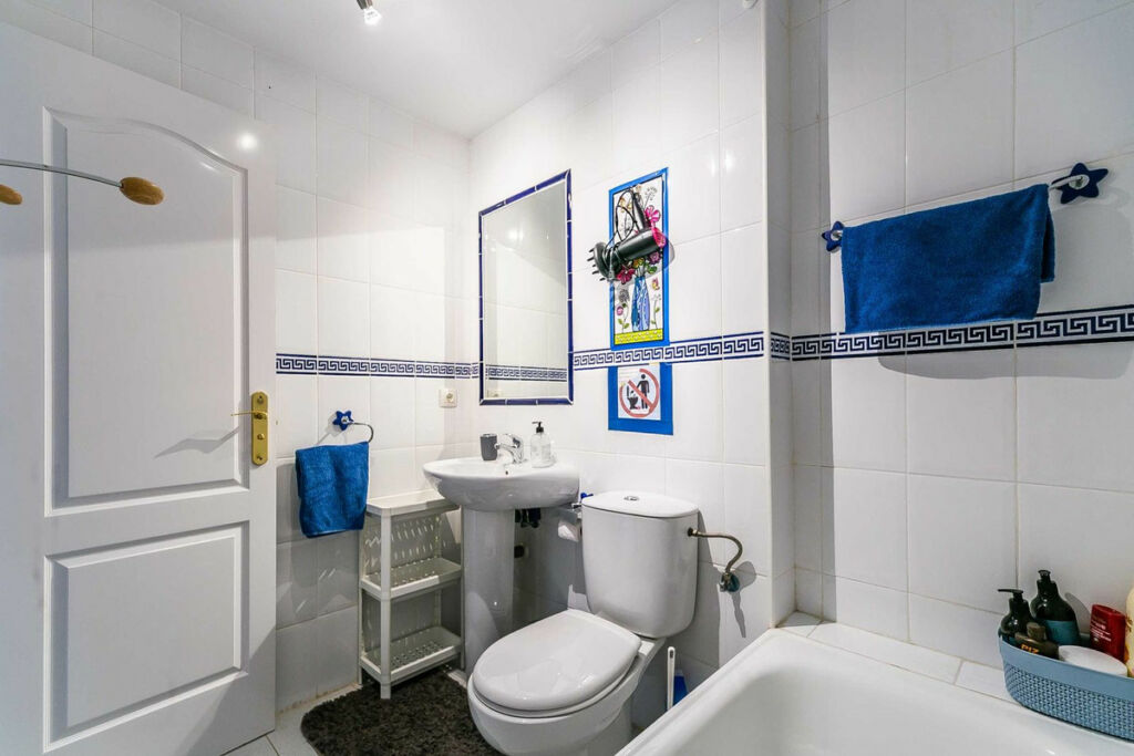 Penthouse Fuengirola Málaga - image 24
