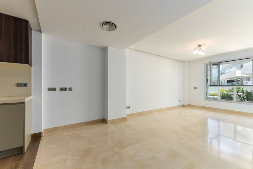 Ground Floor Apartment San Pedro de Alcántara Málaga - image 9