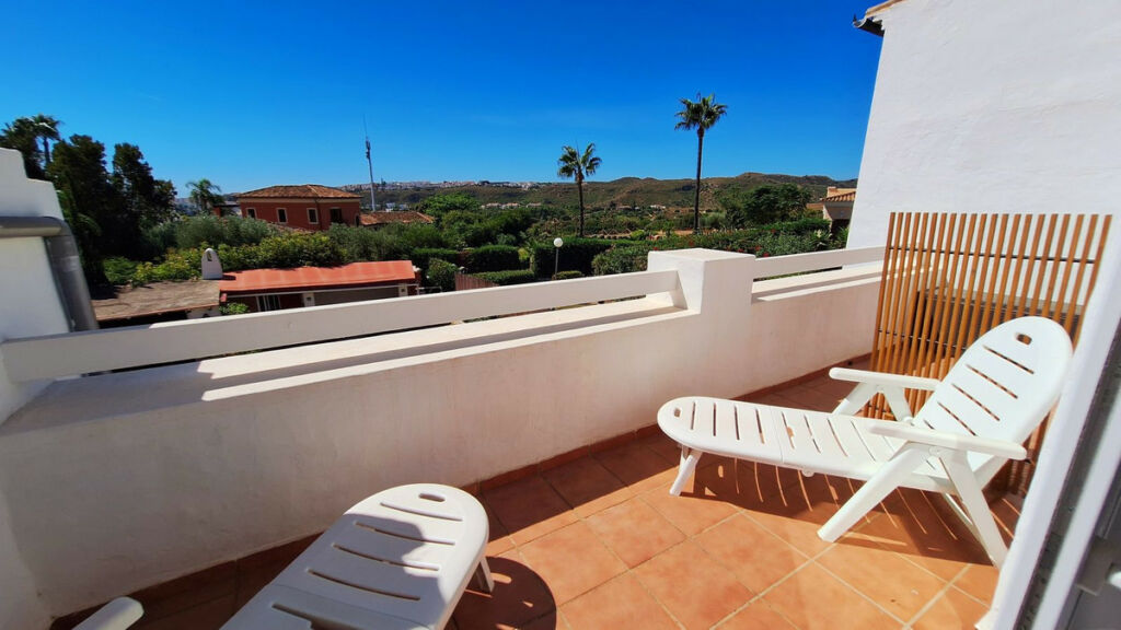 Townhouse La Duquesa Málaga - image 24