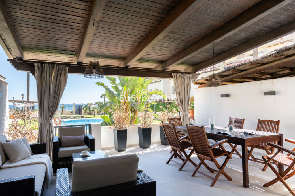 Townhouse Casares Málaga - image 24