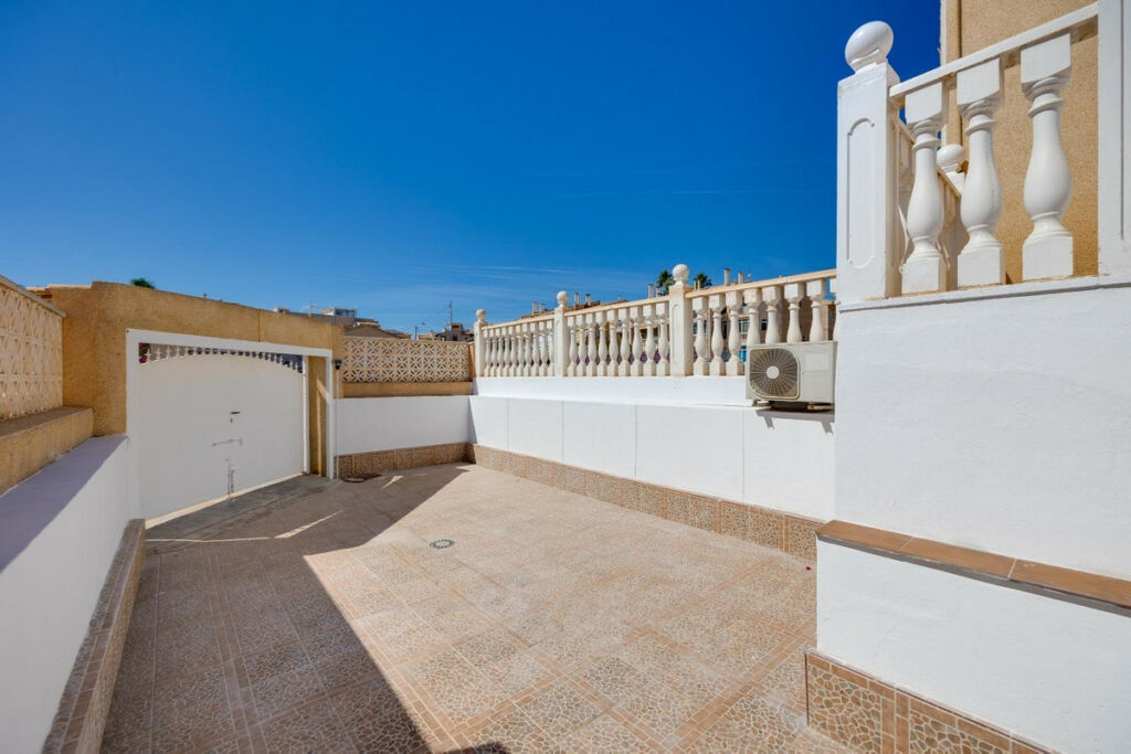 Bungalow Torrevieja Alicante - image 24