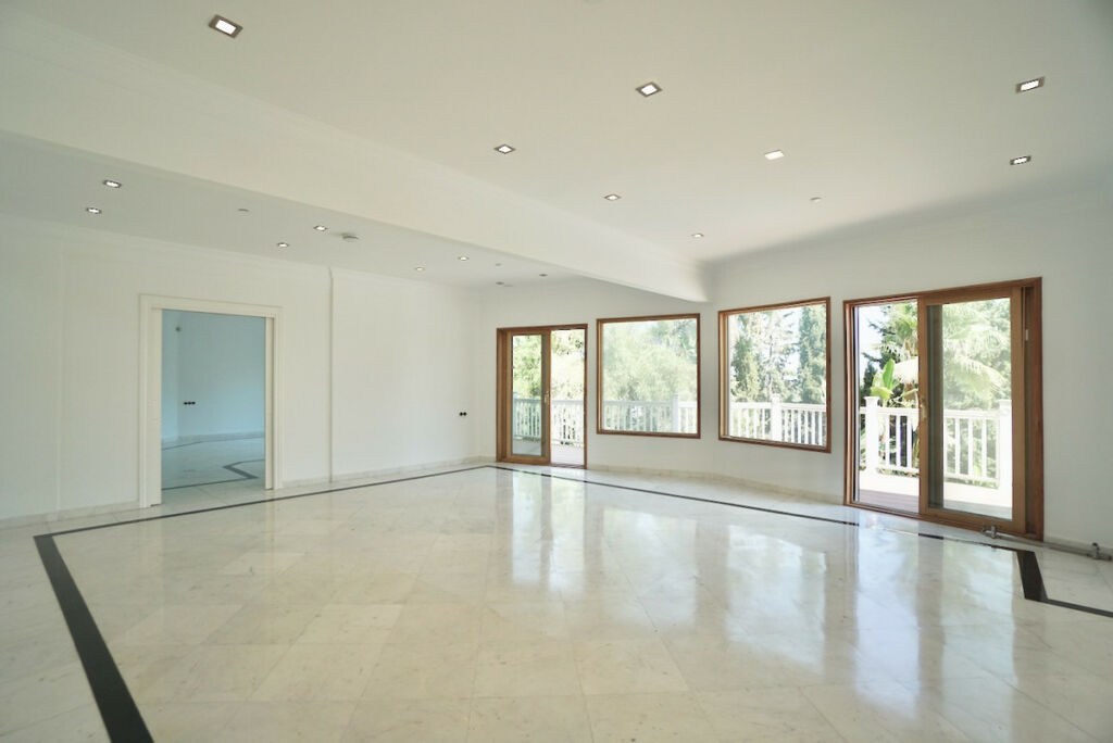 Detached Villa Benahavís Málaga - image 24