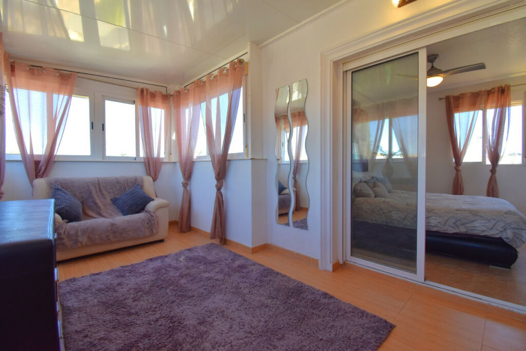 Detached Villa Playa Flamenca Alicante - image 24