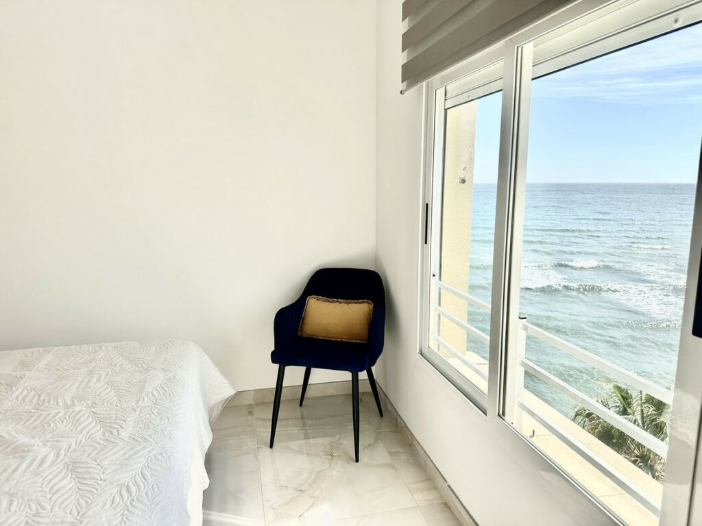Middle Floor Apartment Calahonda Málaga - image 24