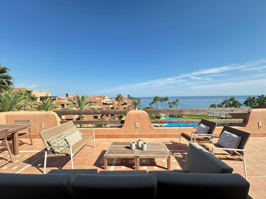 Penthouse Estepona Málaga - image 24