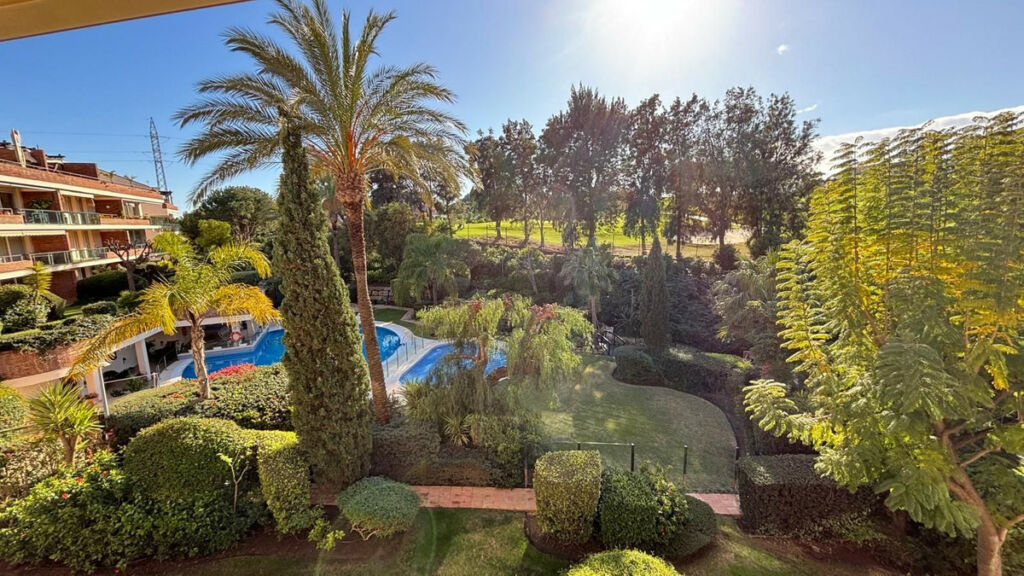 Middle Floor Apartment Riviera del Sol Málaga - image 24