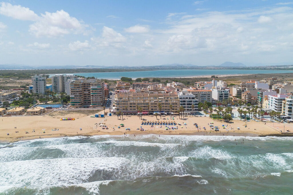 Middle Floor Apartment La Mata Alicante - image 24