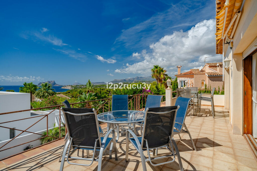 Detached Villa Moraira Alicante - image 24