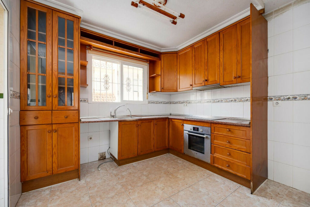 Townhouse Los Montesinos Alicante - image 24