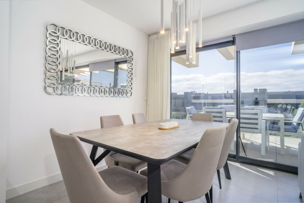 Middle Floor Apartment Estepona Málaga - image 24