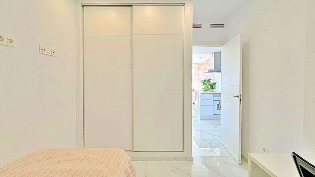 Townhouse Los Balcones Alicante - image 24