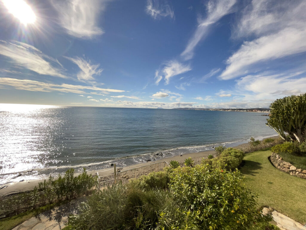 Middle Floor Apartment Estepona Málaga - image 24