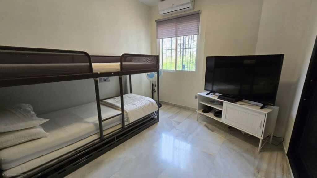 Ground Floor Apartment Calahonda Málaga - image 24