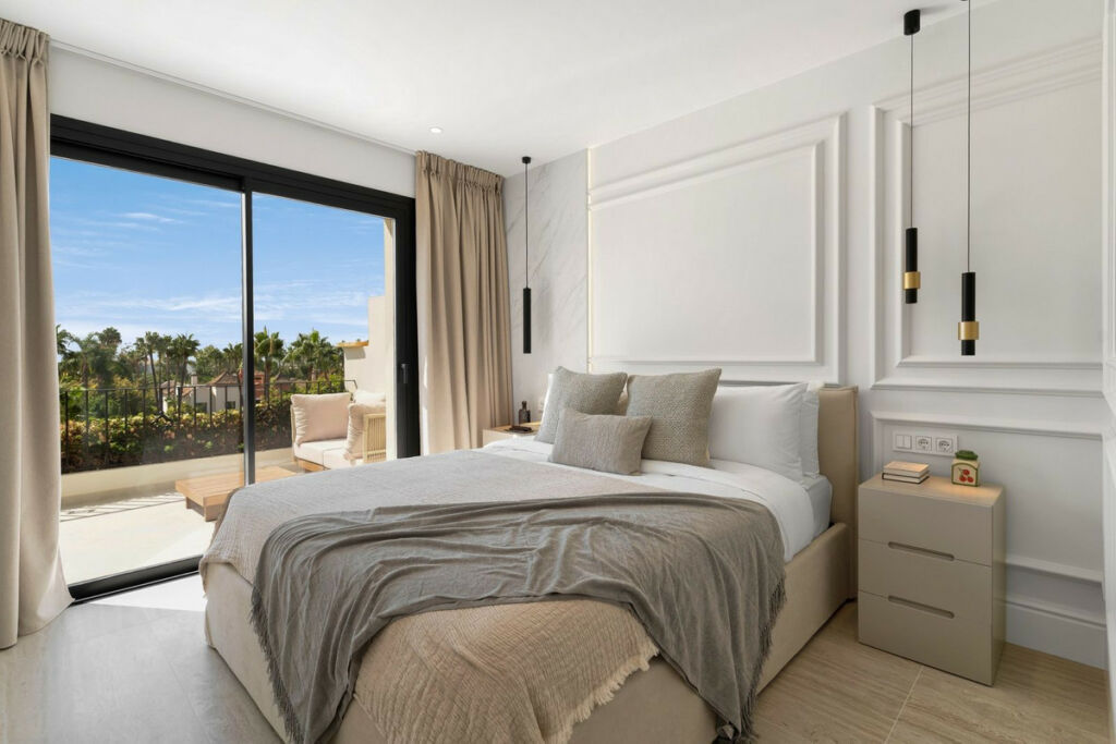 Townhouse Nueva Andalucía Málaga - image 24