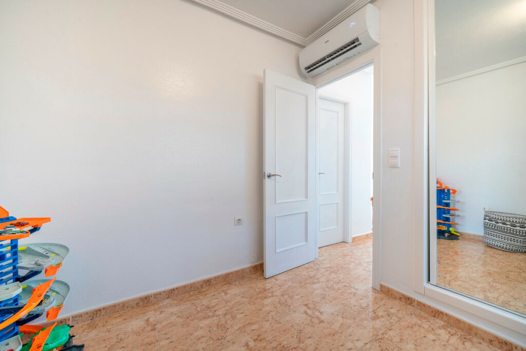 Townhouse Guardamar del Segura Alicante - image 24