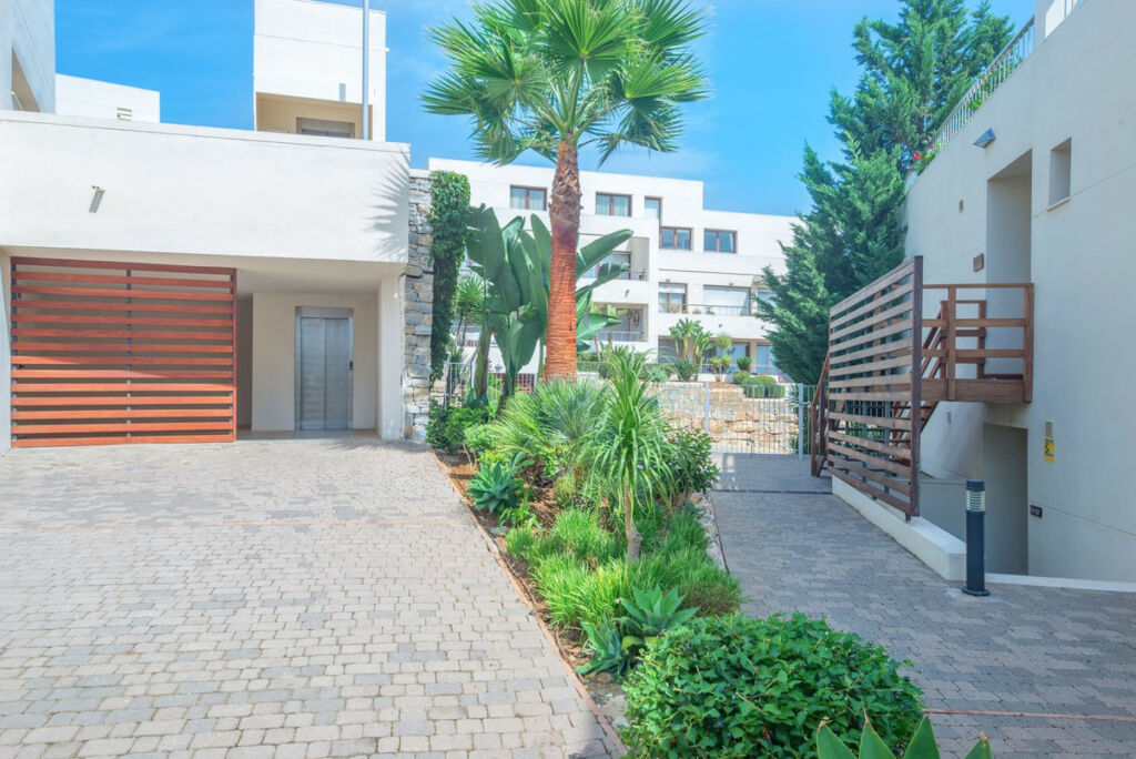 Ground Floor Apartment Altos de los Monteros Málaga - image 25