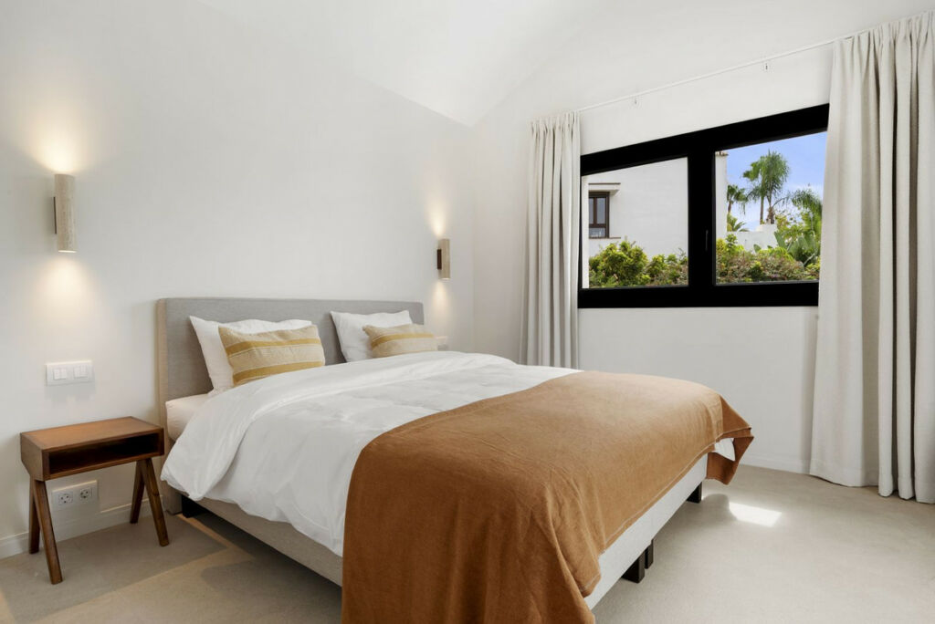 Detached Villa Benahavís Málaga - image 25