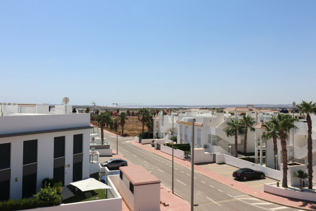 Ground Floor Apartment Dona Pepa Alicante - image 25