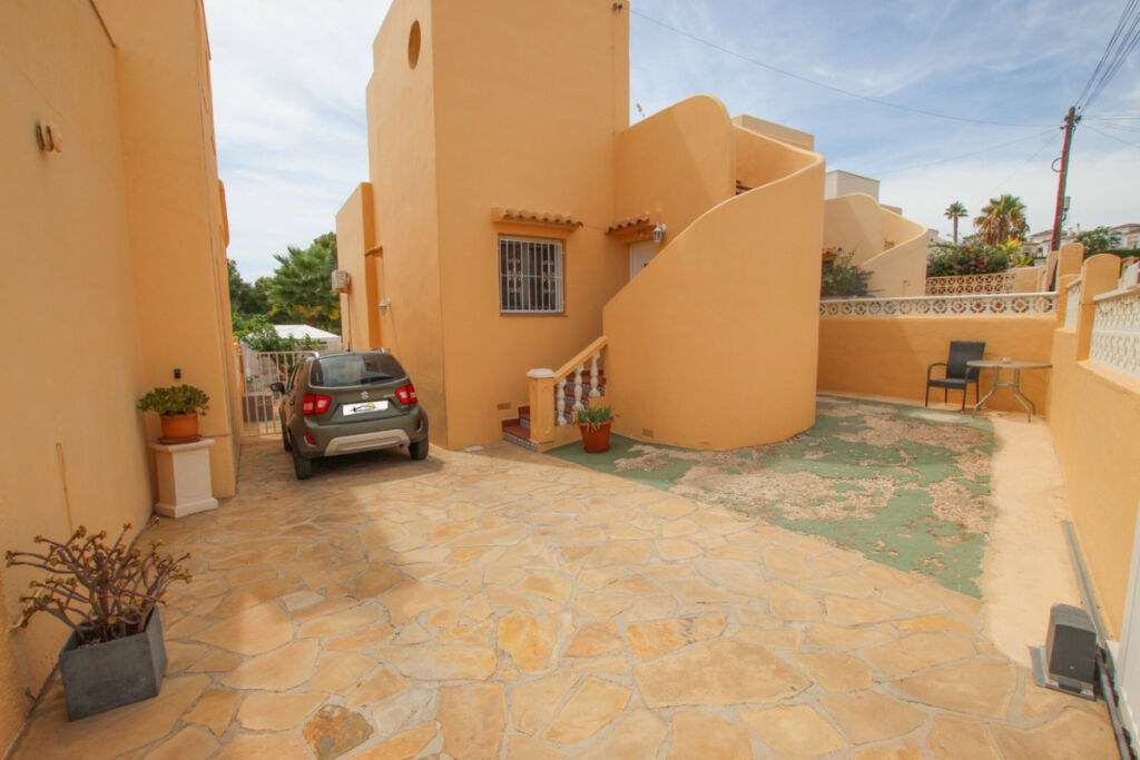 Detached Villa Calpe Alicante - image 25