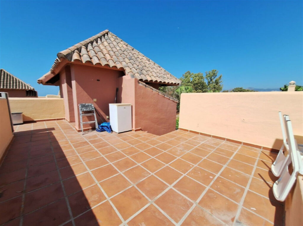 Semi-Detached House Nueva Andalucía Málaga - image 23