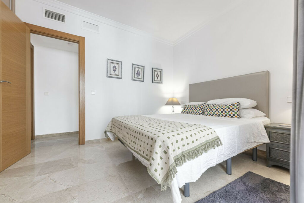 Middle Floor Apartment La Mairena Málaga - image 25