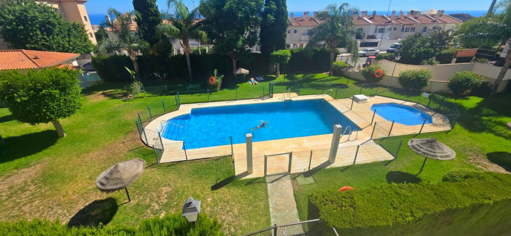 Middle Floor Apartment Arroyo de la Miel Málaga - image 25