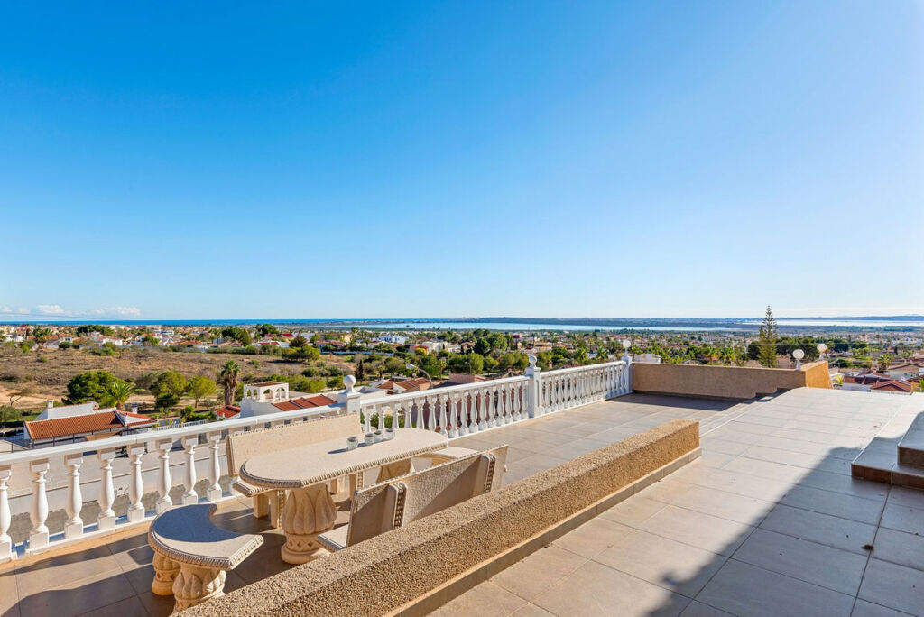 Detached Villa Ciudad Quesada Alicante - image 25
