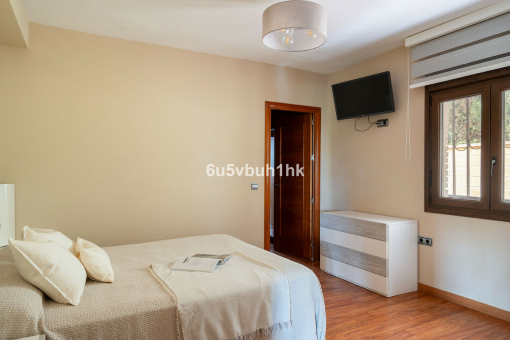 Detached Villa Benalmadena Málaga - image 25