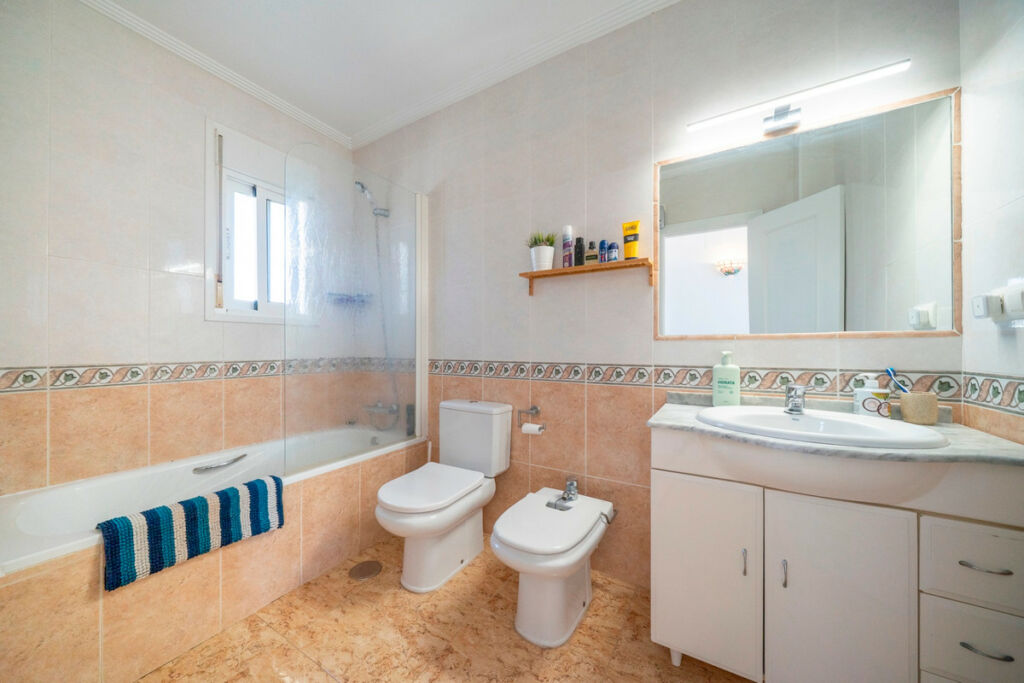 Townhouse Guardamar del Segura Alicante - image 25