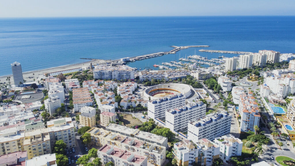 Middle Floor Apartment Estepona Málaga - image 25
