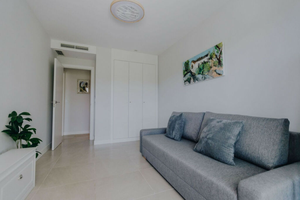 Ground Floor Apartment Selwo Málaga - image 25