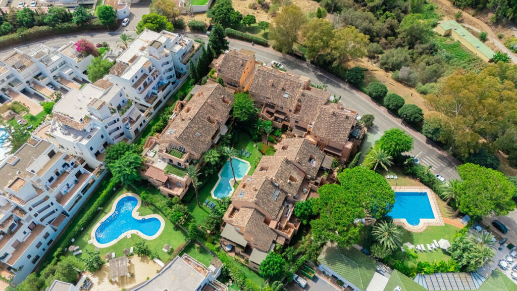 Ground Floor Apartment The Golden Mile Málaga - image 25