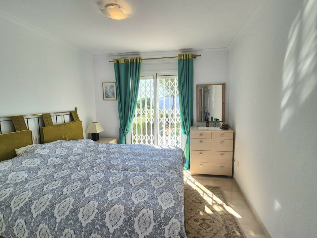 Semi-Detached House Alhaurin Golf Málaga - image 25