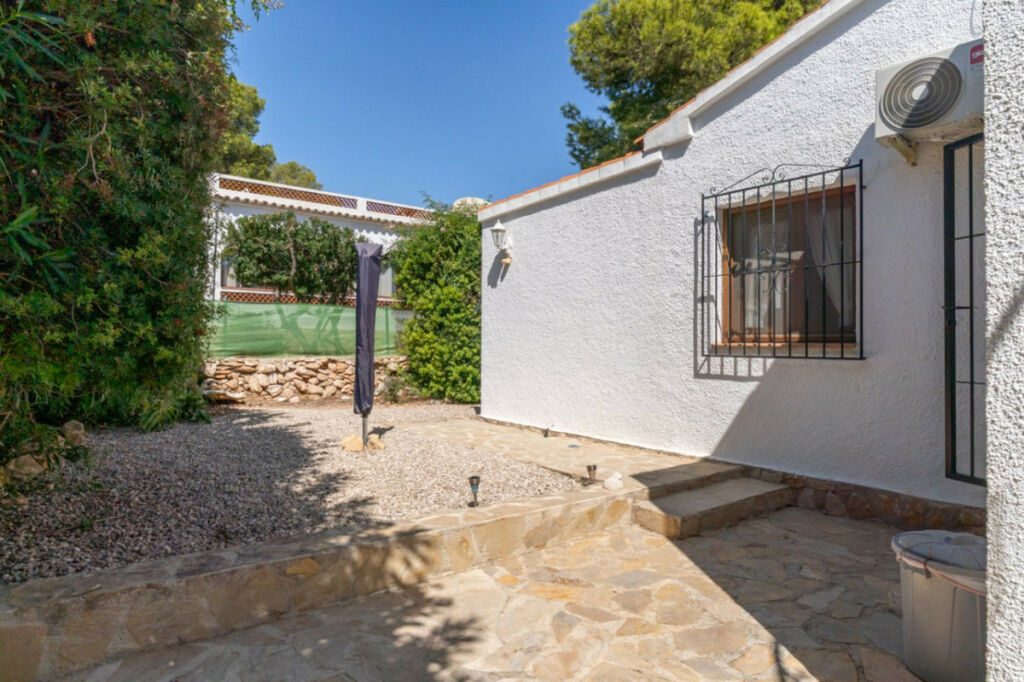 Detached Villa La Fustera Alicante - image 25