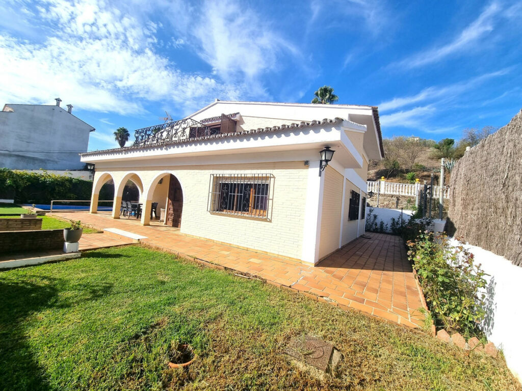 Detached Villa Cortes de la Frontera Málaga - image 25