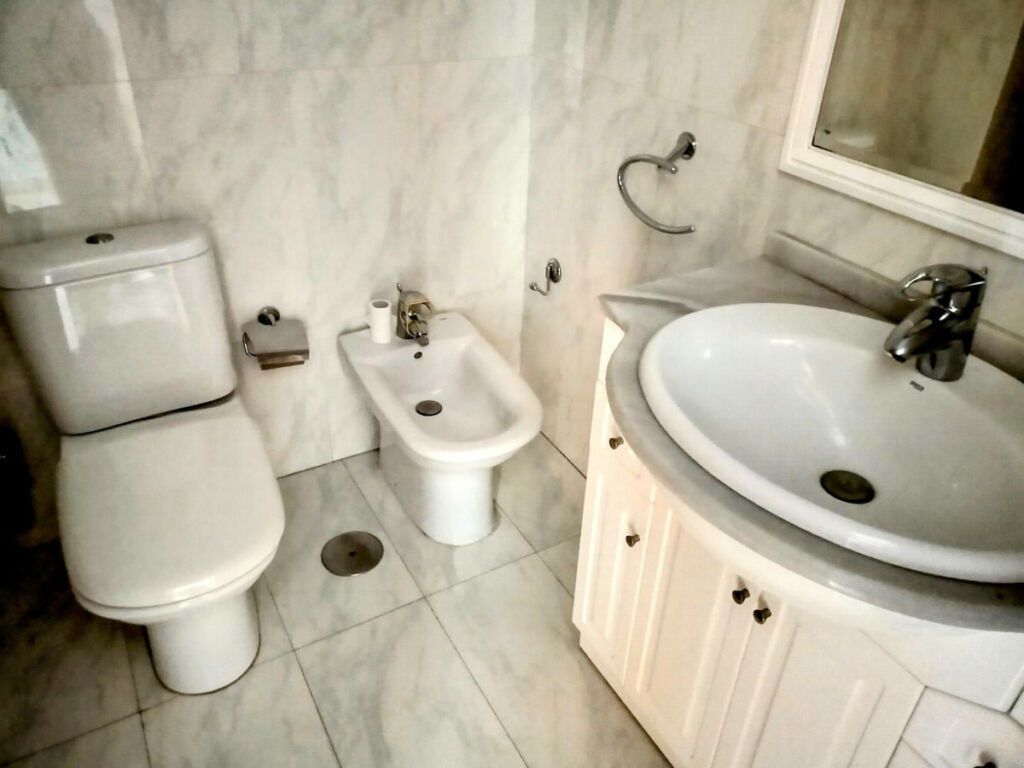 Ground Floor Apartment La Carihuela Málaga - image 25