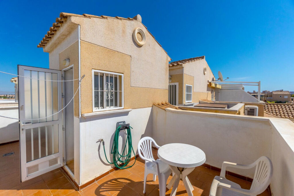 Townhouse Torrevieja Alicante - image 25