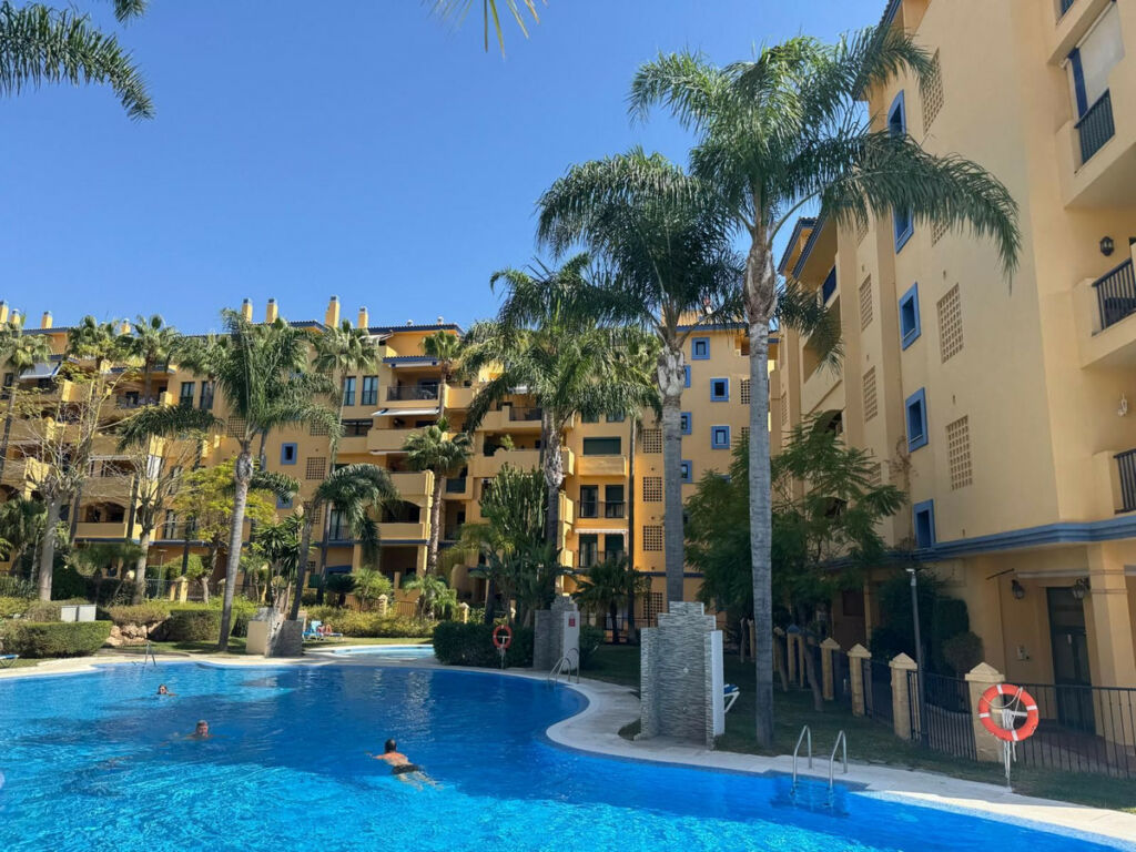 Middle Floor Apartment San Pedro de Alcántara Málaga - image 25