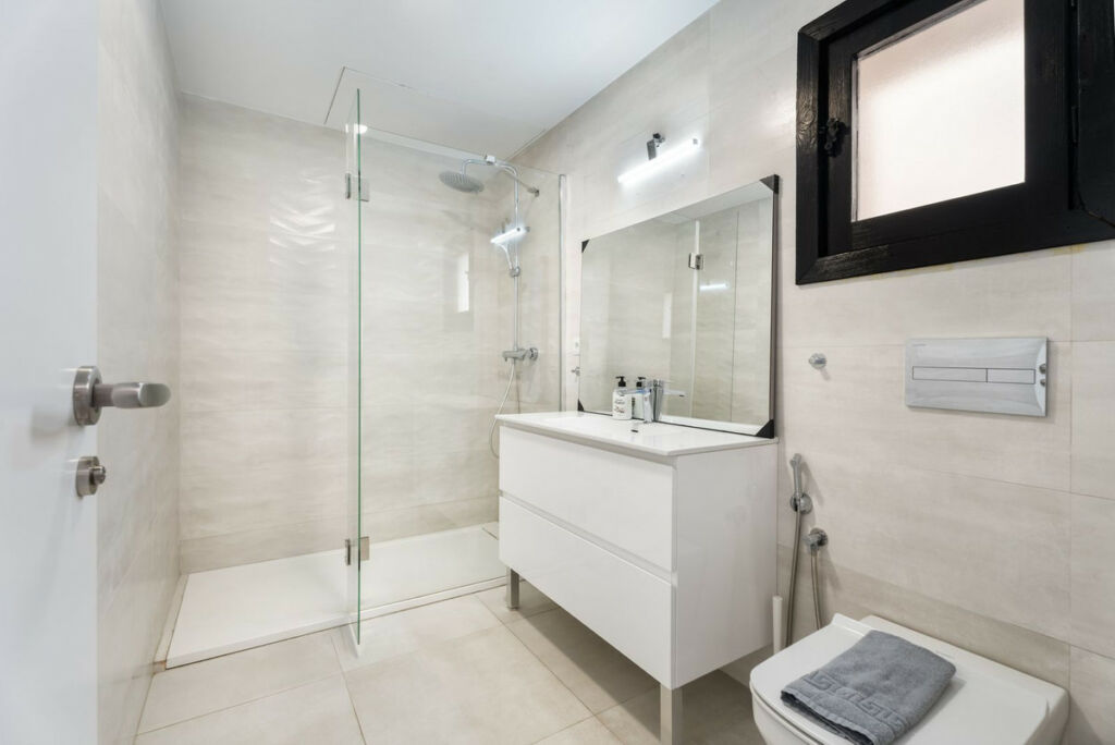 Middle Floor Apartment Puerto Banús Málaga - image 25