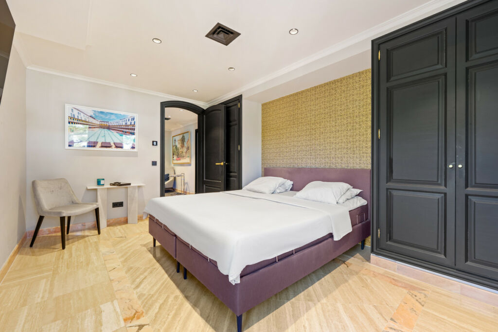 Penthouse Duplex The Golden Mile Málaga - image 25