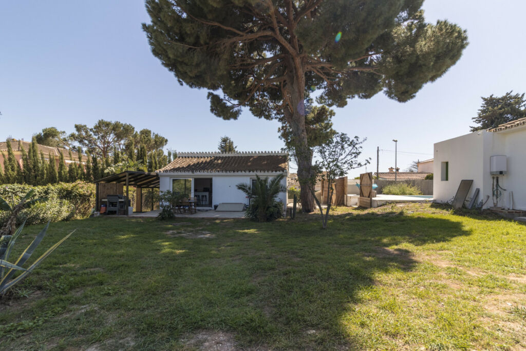 Detached Villa Marbella Málaga - image 25