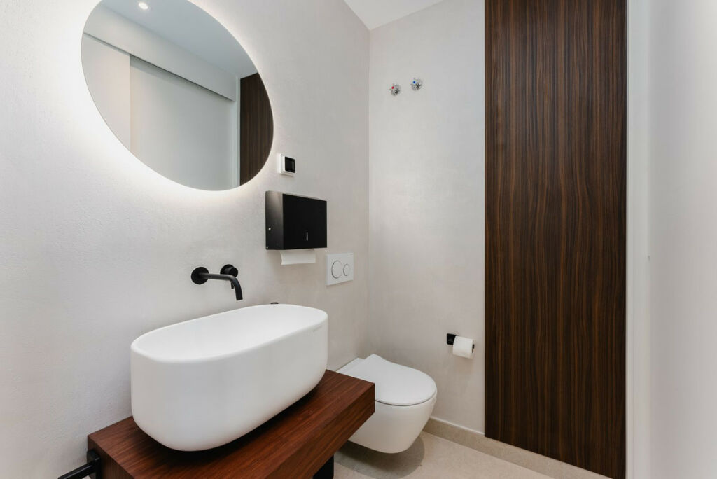Middle Floor Apartment Cabopino Málaga - image 25