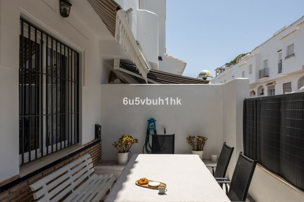 Townhouse Torreblanca Málaga - image 25