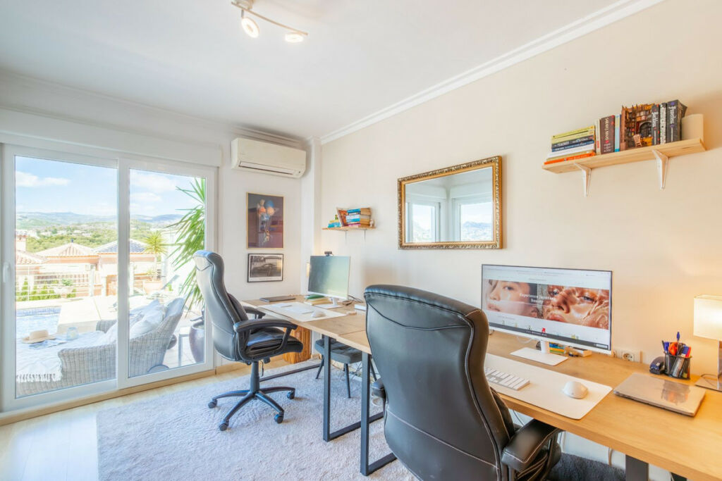 Townhouse Calpe Alicante - image 26