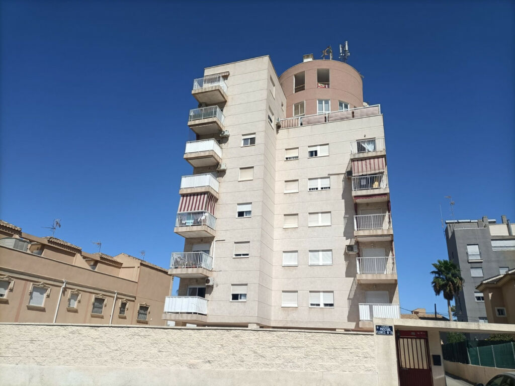 Middle Floor Apartment Torrevieja Alicante - image 25