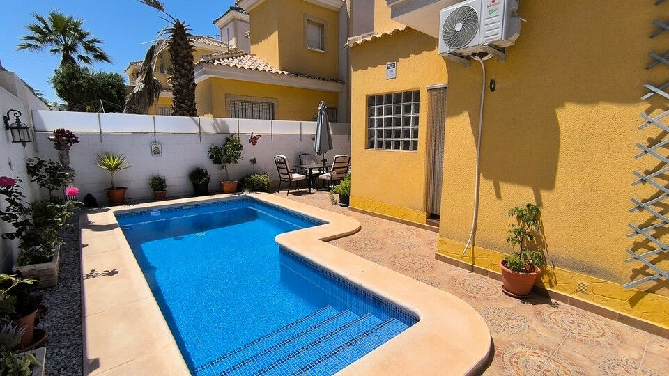 Detached Villa Algorfa Alicante - image 25