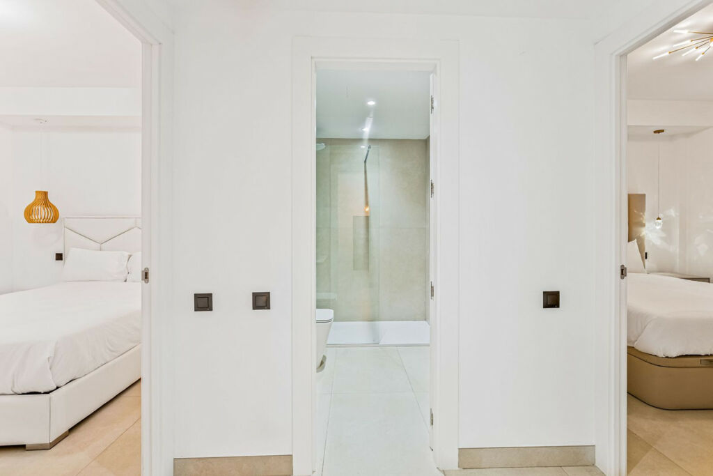 Ground Floor Apartment Puerto Banús Málaga - image 23