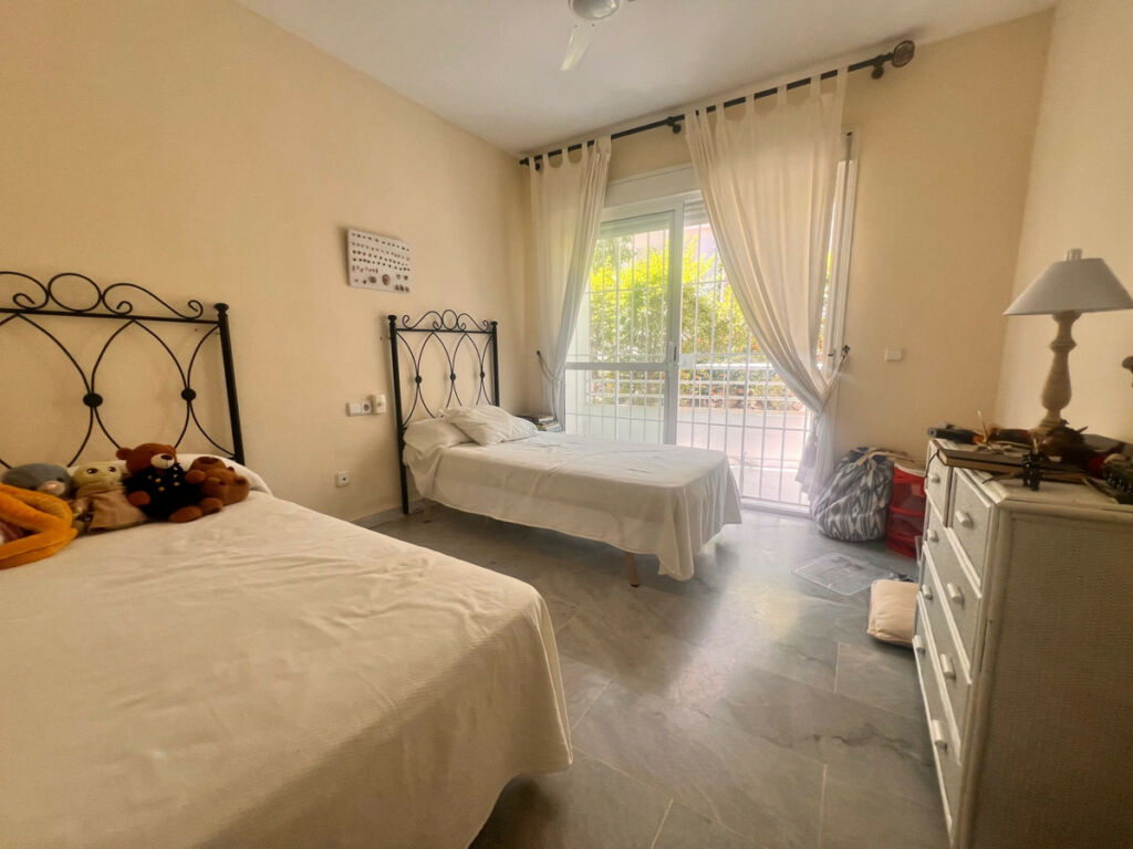 Middle Floor Apartment Guadalmina Baja Málaga - image 24