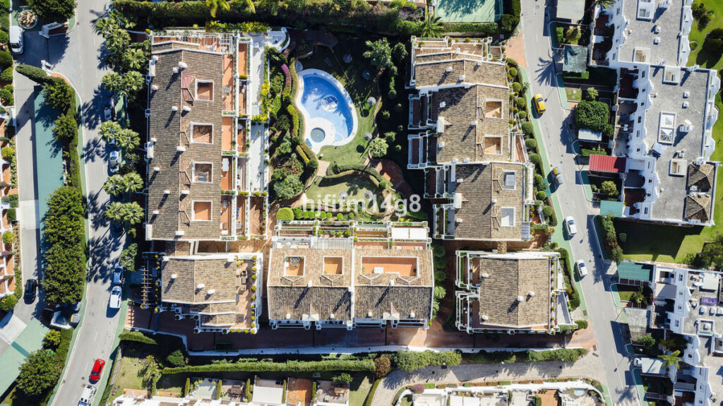 Penthouse Duplex Nueva Andalucía Málaga - image 25