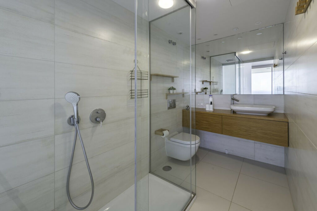 Middle Floor Apartment Higueron Málaga - image 25